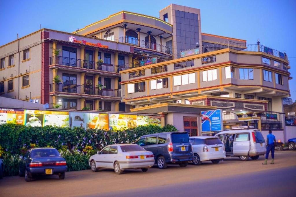 Keba Xpress Hotel - เอนเทบเบ้ ภายนอก รูปภาพ